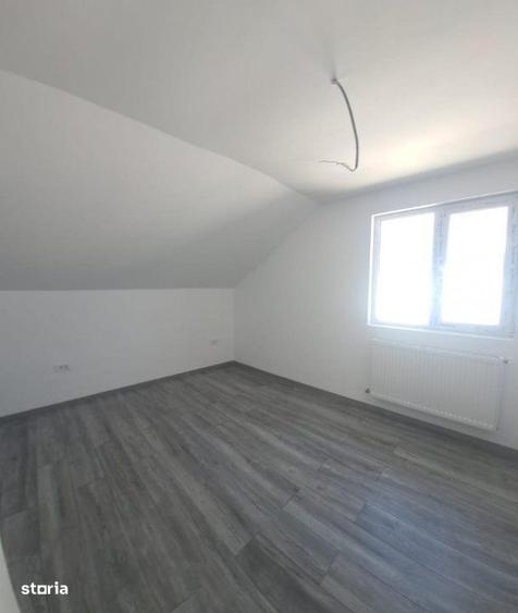 Casă cu 4 camere în Vârteju