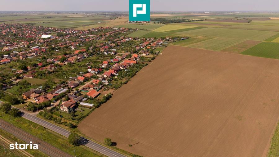 Teren de 28500 mp, în Șofronea