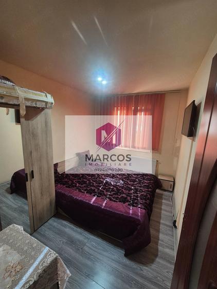 Apartament cu 3 camere semidecomandat în Cuptoare (Reșița)