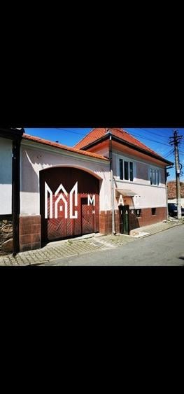 Casă individuală cu 4 camere cu Canalizare în Rășinari