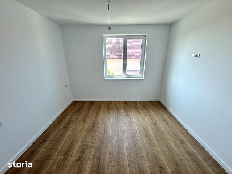 Casă cu 4 camere cu Teren 200 Mp în Valea Lupului
