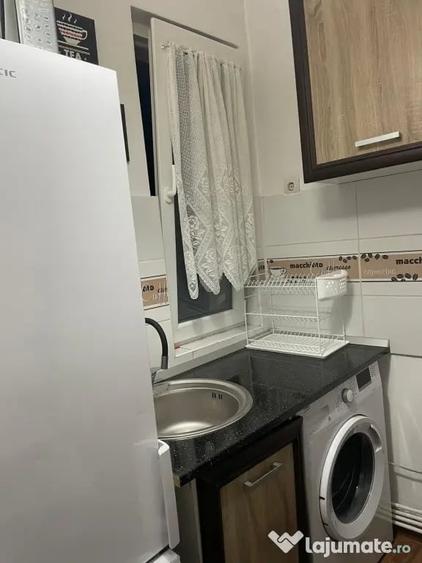 Garsonieră semidecomandată în Sud