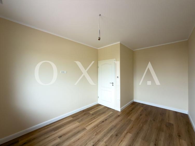 Duplex cu 4 camere cu Canalizare în Giroc