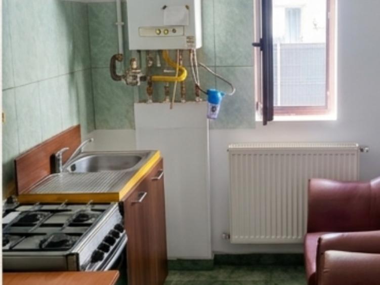 Berceni, Metrou D. Leonida garsoniera cu loc parcare si centrala - 4