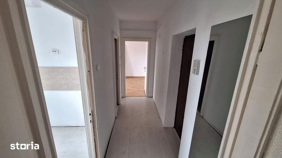 Apartament cu 2 camere decomandat în Gara