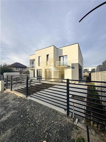 Duplex de vânzare - Dumbrăvița | 3 dormitoare | 3 bai | 400 mp te
