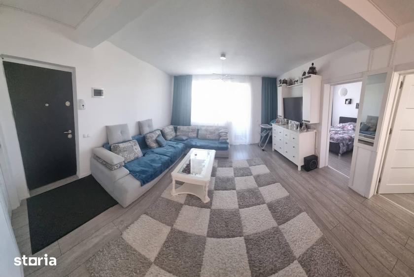 Apartament cu 3 camere în Florești