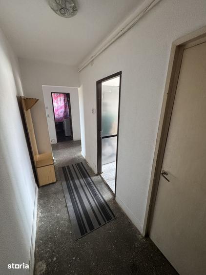 Apartament cu 2 camere decomandat în Carpați 2
