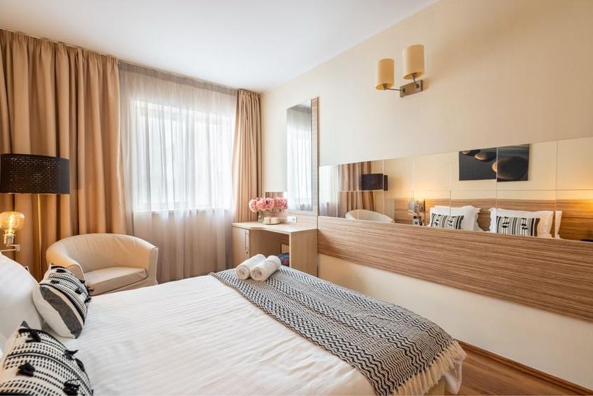 Apartament cu 2 camere decomandat în Central