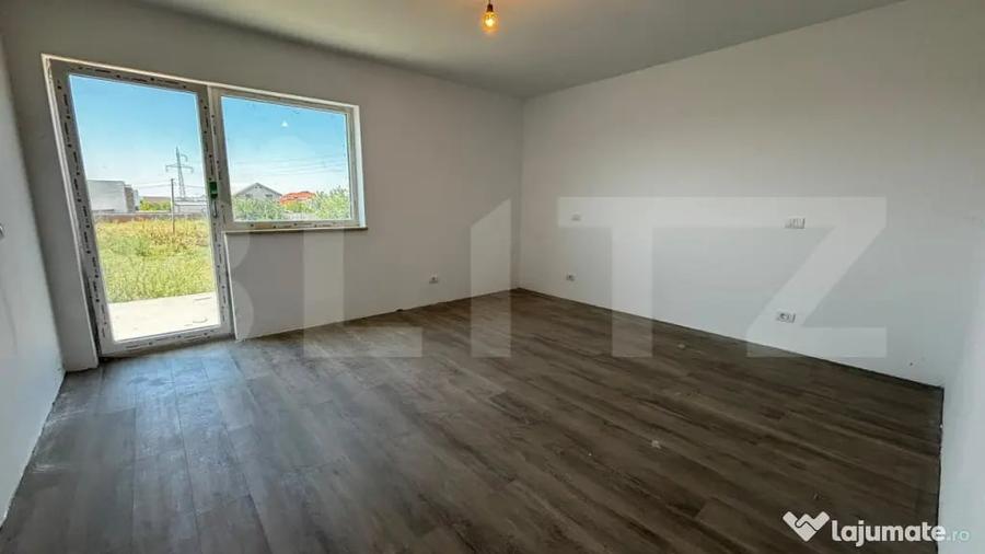 Casă cu 5 camere cu Teren 529 Mp în Central