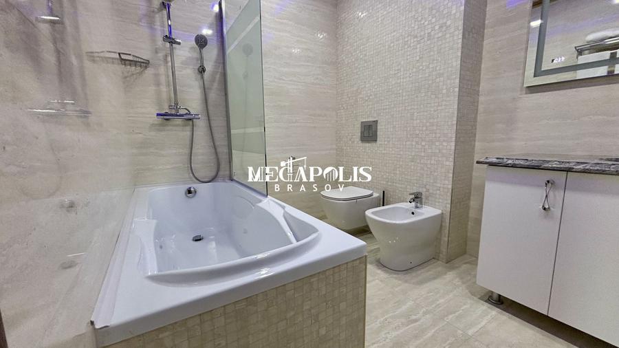 Apartament cu 2 camere decomandat în Tractorul