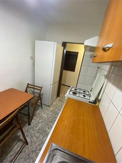 Garsonieră decomandată în Blașcovici