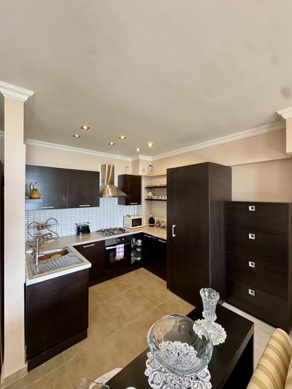 Apartament cu 2 camere decomandat, mobilat în Central