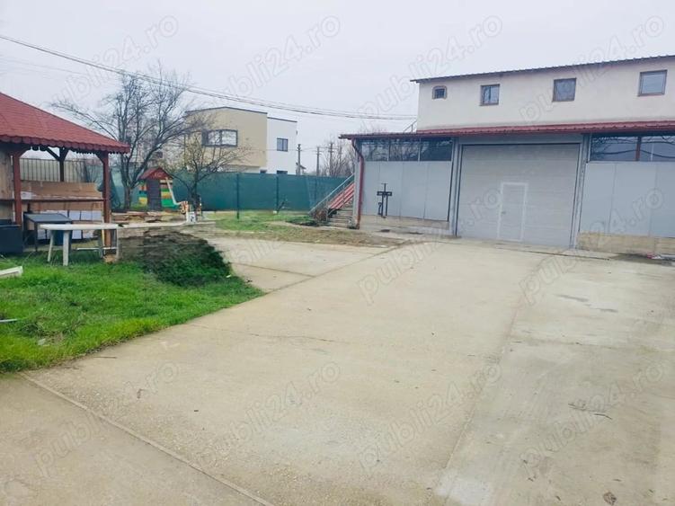 Spațiu comercial, de 380 mp, în Sud
