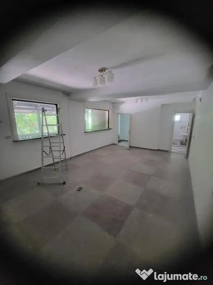 Casă cu 7 camere cu Teren 117 Mp în Ultracentral