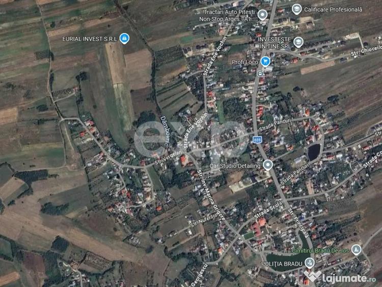 Teren în Bradu