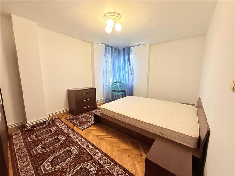 Apartament cu 3 camere decomandat în Central