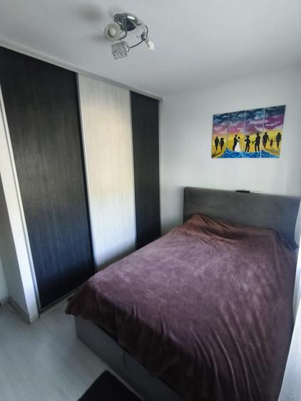 Apartament cu 3 camere decomandat, mobilat în Inel II