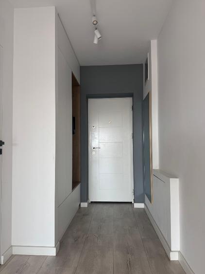 Apartament cu 4 camere decomandat, mobilat în Tei