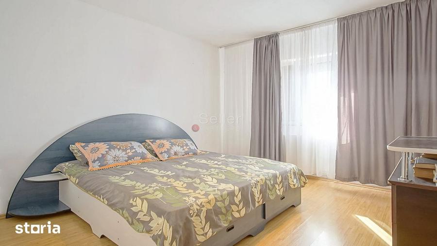 Apartament cu 3 camere în Triaj