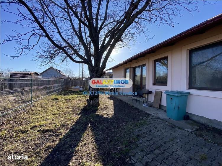 Casă cu 4 camere cu Teren 500 Mp în Central