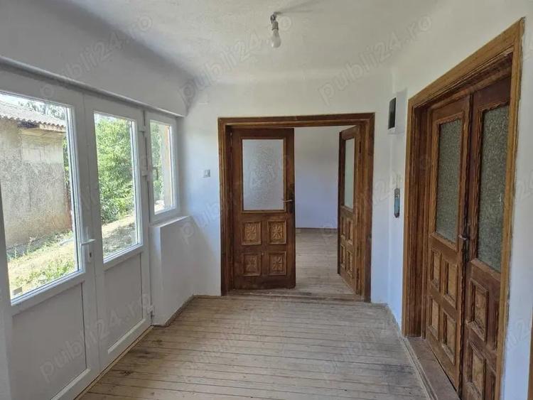 Casa 4 camere + spatiu comercial stradal + teren 1500 mp - 7
