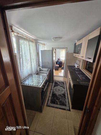 Casă cu 4 camere cu Teren 80 Mp în Boldești