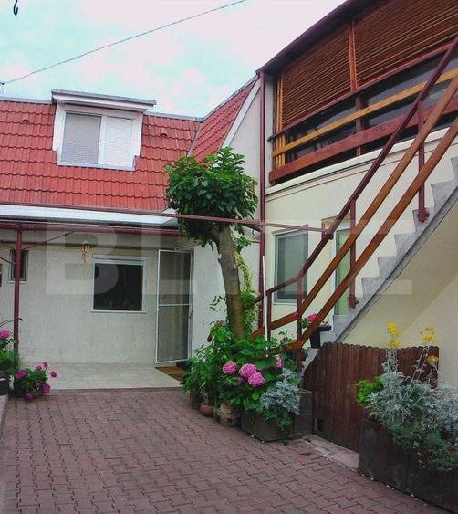 Casa 3 nivele  singur in curte zona centru cu cabinet stomatologic - 1