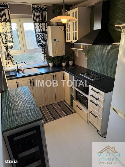 Apartament cu 2 camere semidecomandat în Craiovei