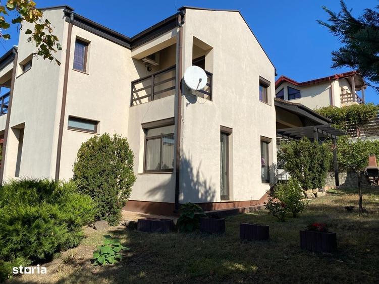 Casă cu 4 camere cu Teren 521 Mp în Bucium