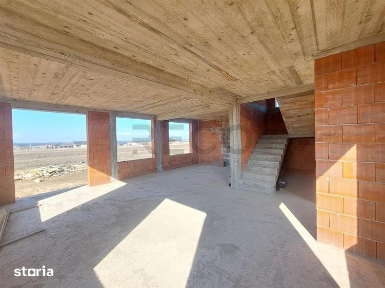 Casă cu 3 camere cu Teren 501 Mp în Cihei