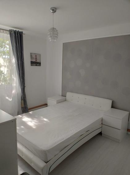 Apartament cu 2 camere decomandat în Gară