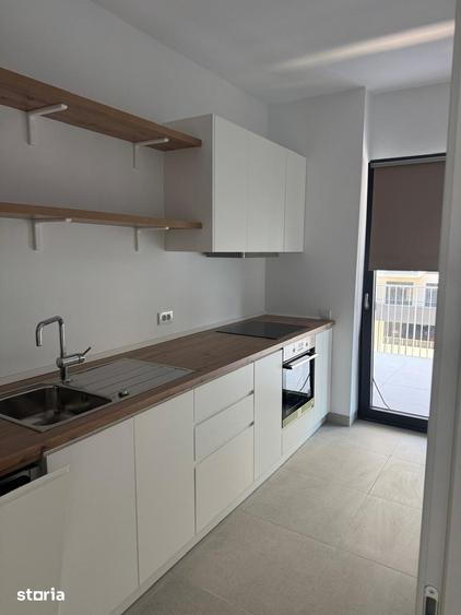 Apartament cu 2 camere în Baza 3