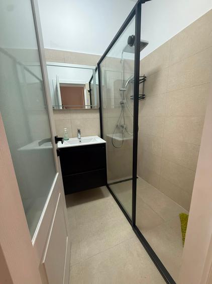 Casă cu 2 camere cu Teren 421 Mp în Centrul Civic