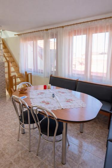 Vand casa versatila Oradea, zona Rogerius - 8