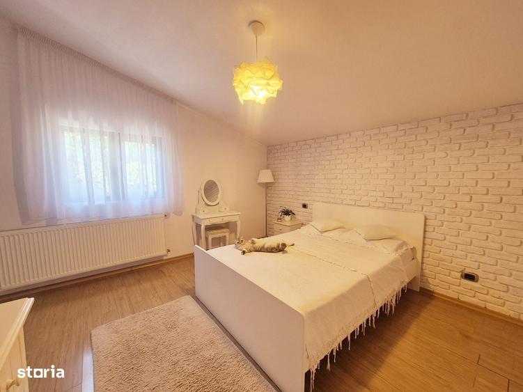 Casă cu 4 camere în Central