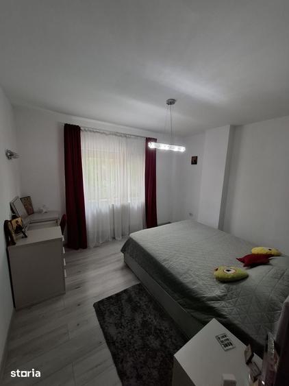 Apartament cu 3 camere în Km 4