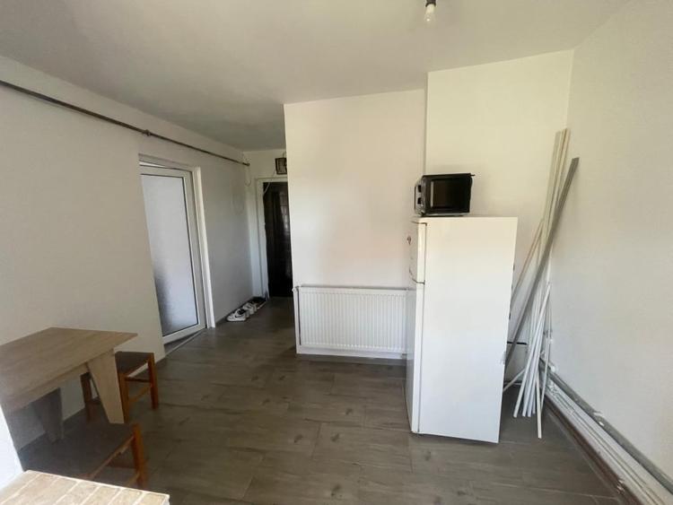 Garsoniera decomandata, 34 mp, etaj 3, zona Craiovita Noua - 6