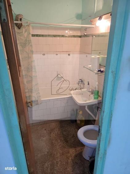 Apartament cu 3 camere semidecomandat în Câmpia Libertății