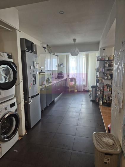 Apartament cu 3 camere decomandat în Alba Iulia