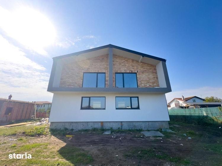 Casă cu 4 camere cu Teren 300 Mp în Jucu