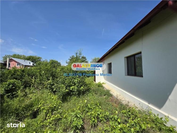 Apartament cu 3 camere decomandat în Crevedia