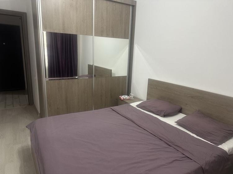 Apartament cu 2 camere în Apărătorii Patriei
