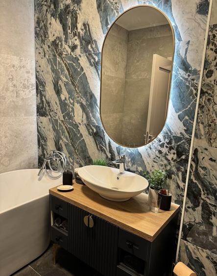 Apartament cu 3 camere decomandat, mobilat în Drumul Taberei