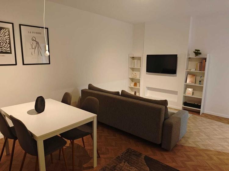Apartament cu 3 camere decomandat, mobilat în Brâncoveanu