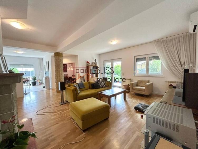 Casă cu 7 camere cu Piscina în Iancu Nicolae