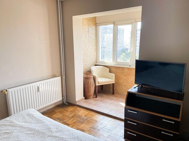 Apartament cu 2 camere semidecomandat, mobilat în Titan