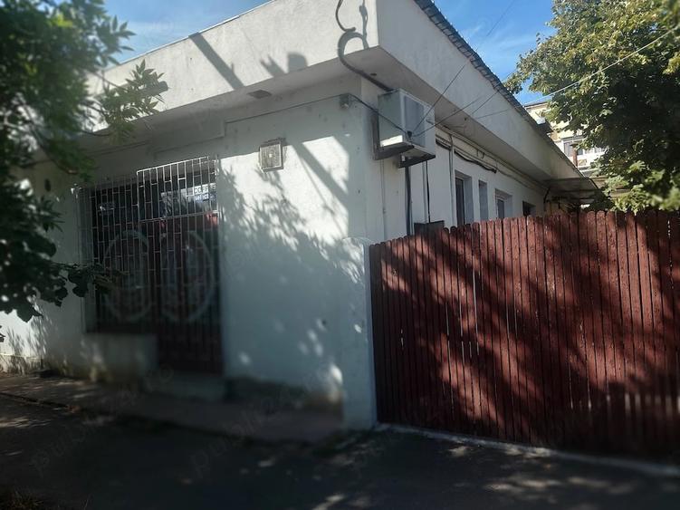 Spațiu comercial, de 246 mp, în Central