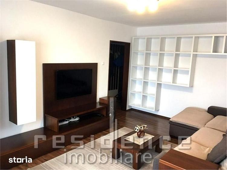 Apartament cu 3 camere decomandat, mobilat în Între Lacuri