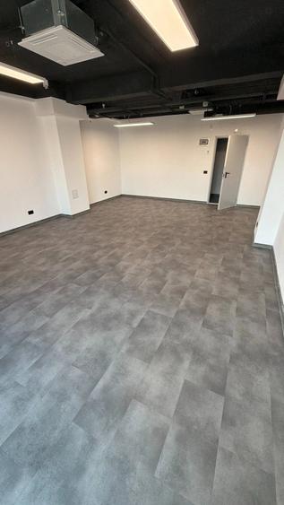 Spațiu comercial, de 50 mp, în 1 Decembrie